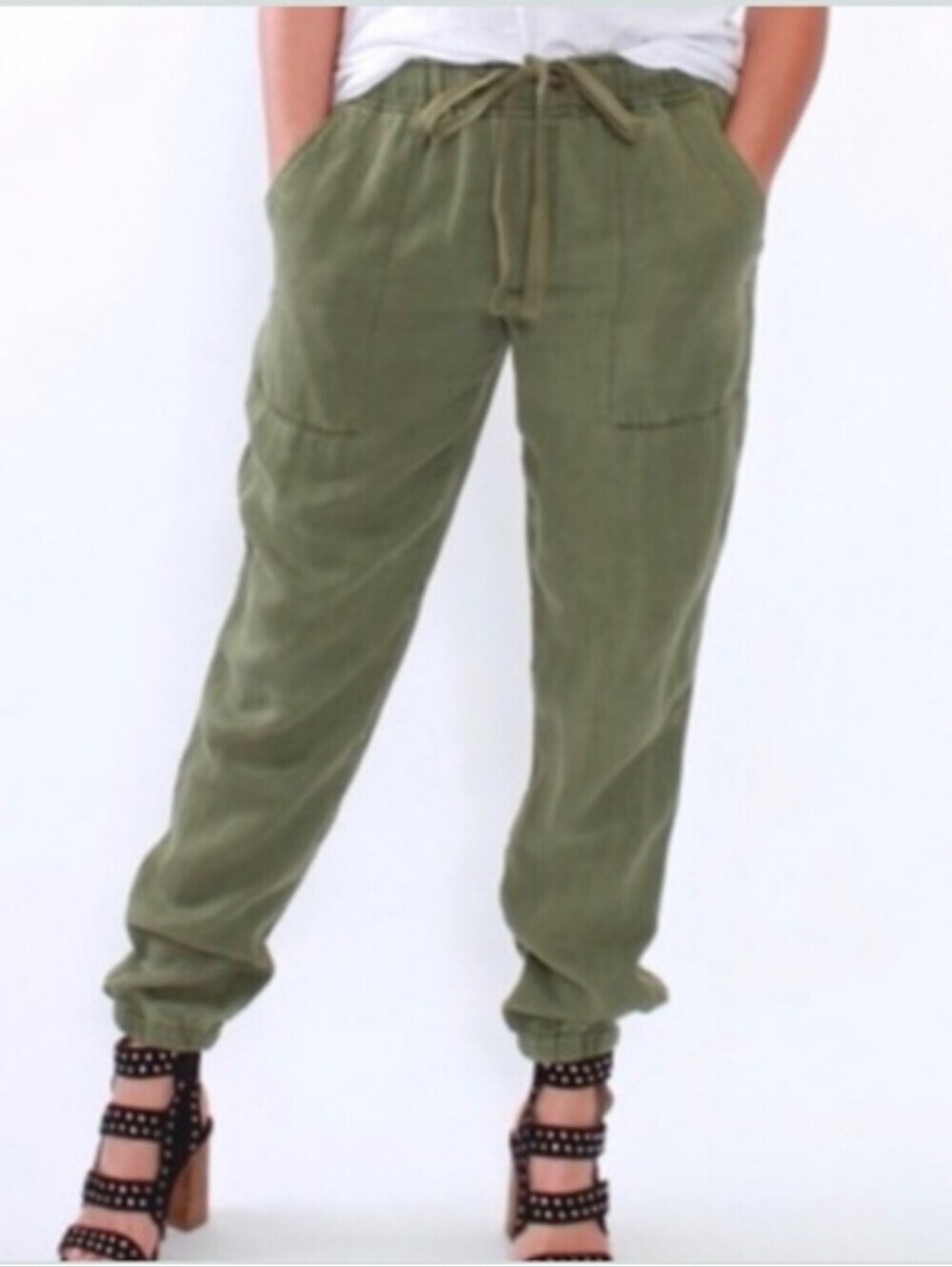 Sanctuary NWT Tencel Jogger Pants Green Olive Size Medium.